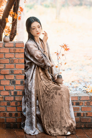 挺进大奶少妇的身体